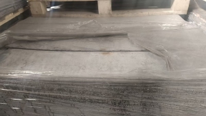 出售二级ABS光伏板，旁边有点胶，现货一百多吨，月供两三百吨