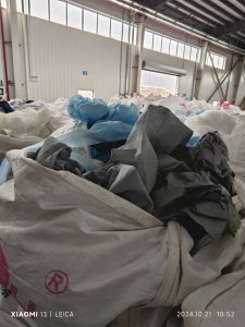 长期大量出售纯pp无纺布，pp无纺布边角料，现货20吨左右