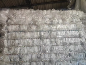 长期出售水洗丙烯膜废料，PP膜废料，高压膜废料