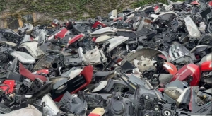 出售汽车大灯，现货几十吨