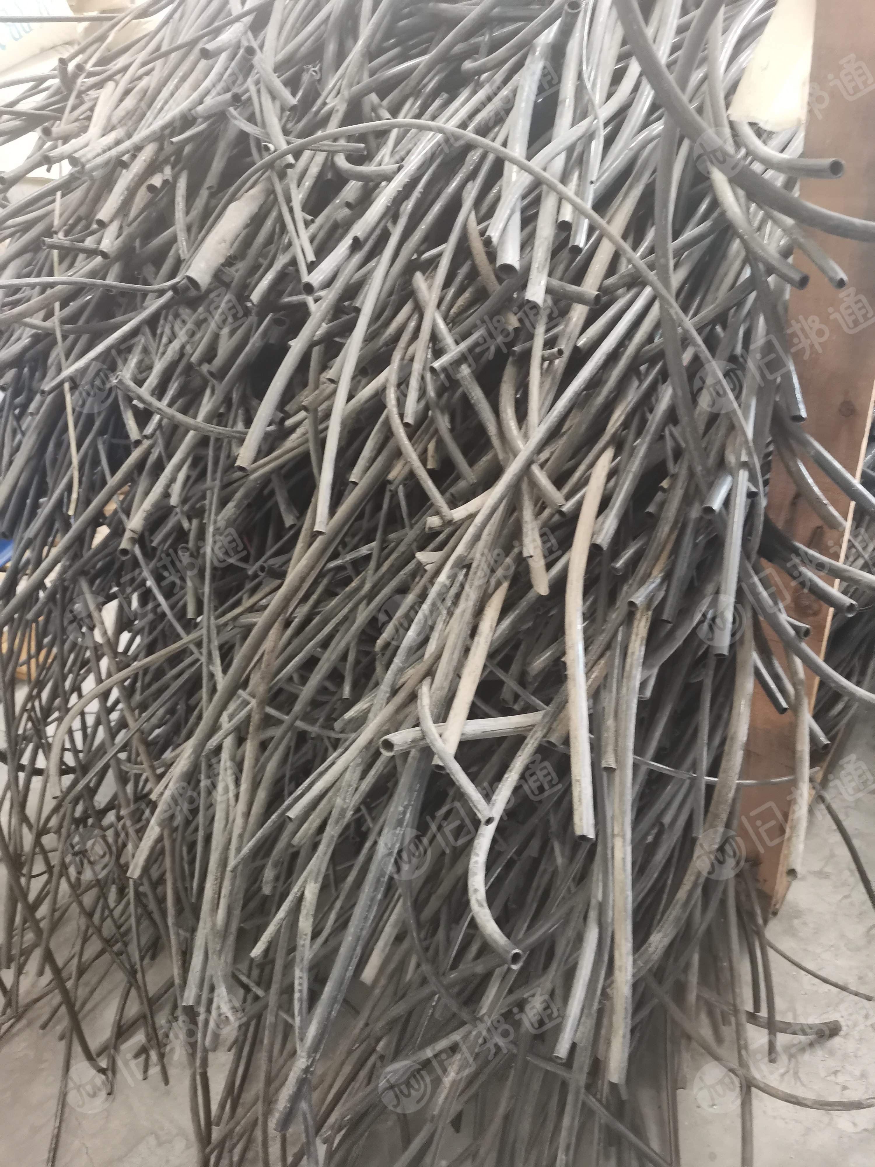 高价回收尼龙11尼龙12刹车管旧料