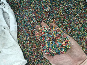 出售PVC干粉平方线破碎料，现货70吨