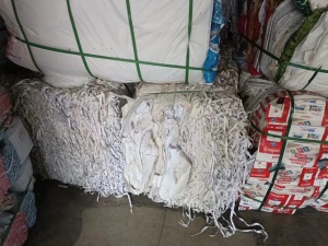 出售不粘胶花子,纸带塑料,现货70吨