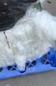 出售PE胶水膜，现货10吨左右，月供50吨