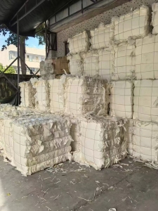 出售白色硅油纸，小卷和压包料