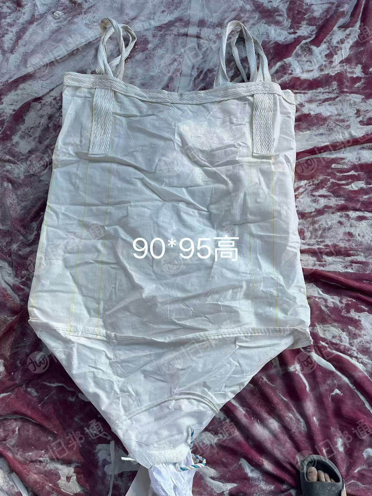 出售二手吨包，规格90 x 95，小下小口，也有上开口，25条一梱