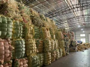 长期大量出售海绵，海绵边角料，海绵废料，废海绵，现货2000吨左右