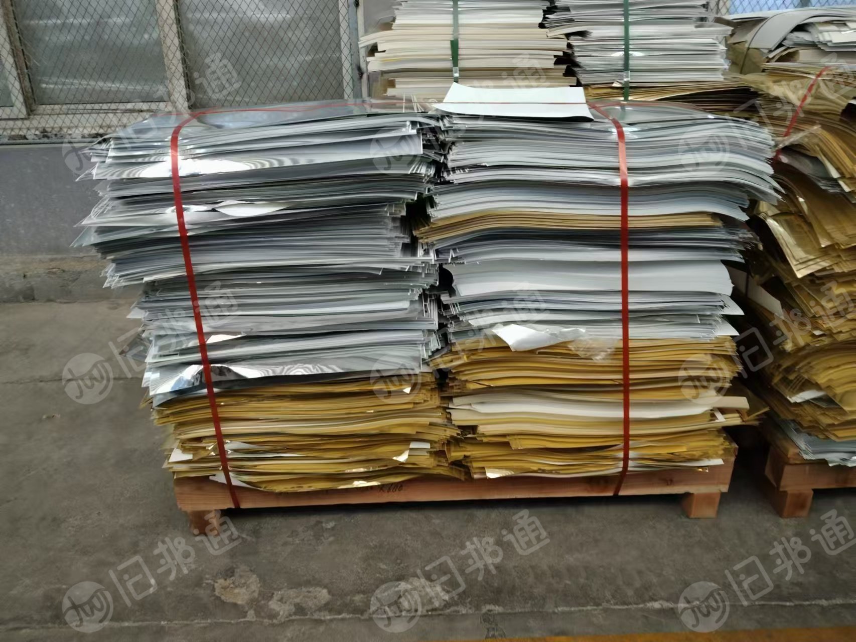 出售平张金银卡纸,长期有货
