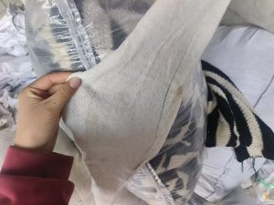 出售毛衣下脚料,现货8吨多,宁夏吴总!