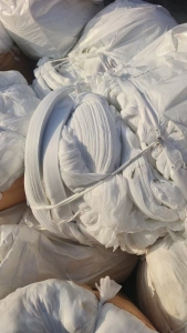 长期大量出售水刺无纺布，不带木浆不带膜，克重35克，现货20吨左右