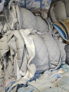 出售绗棉，月供100吨左右