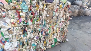 出售花白乙料，现货2个半挂