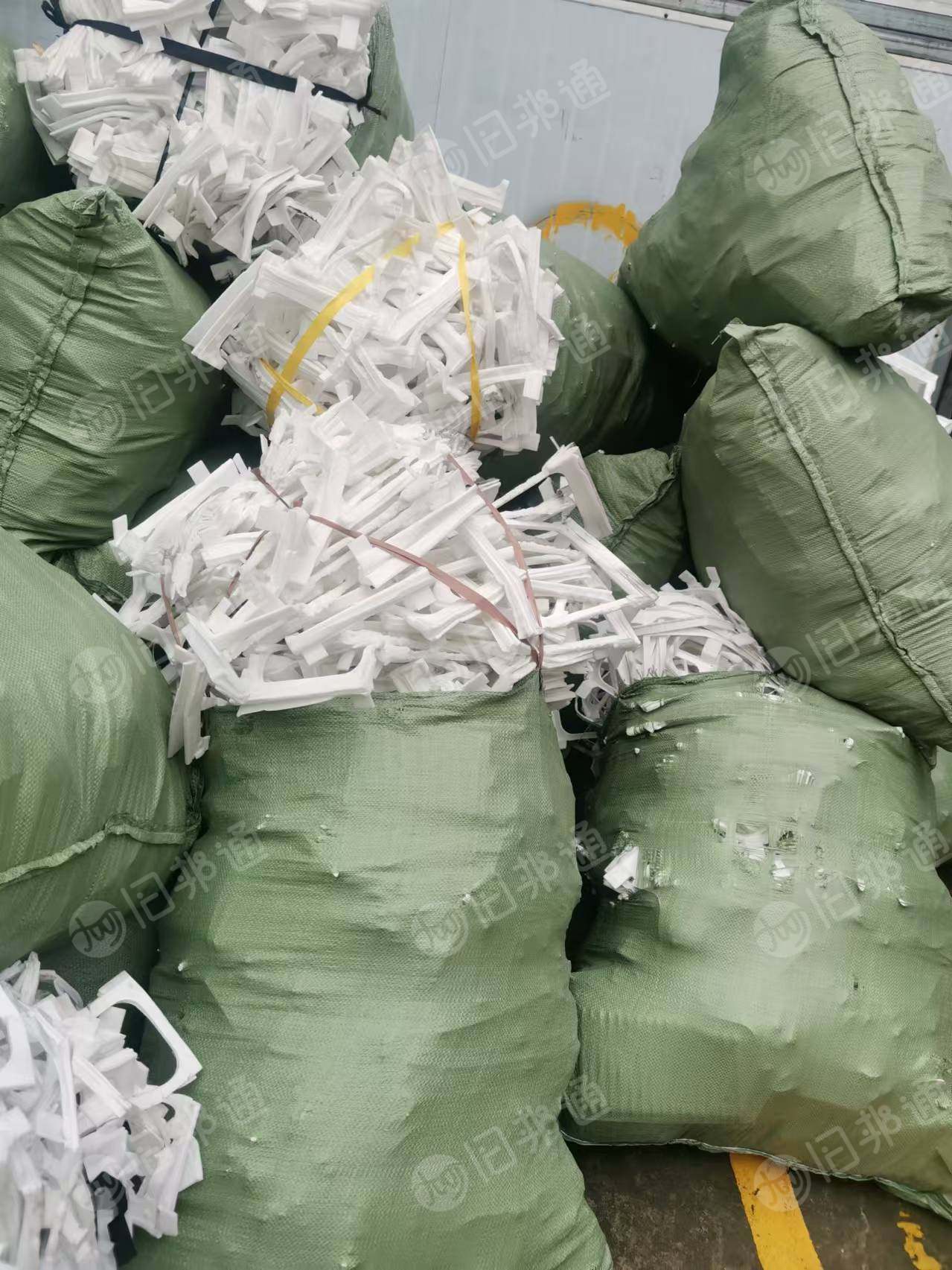 出售纯涤纶无纺布,不带荧光,月供20吨左右