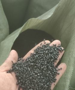 出售黑色、二白珍珠棉颗粒，过两层80目，两层60目，长期供货