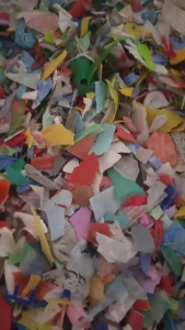 出售花乙破碎料，未清洗的