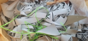 长期大量出售汽车座椅套厂家下来的边角料，pvc边角料，pvc废料，月供百来吨