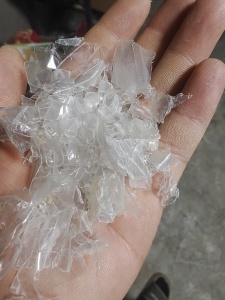 出售PET吸塑盒破碎料，现货10吨 