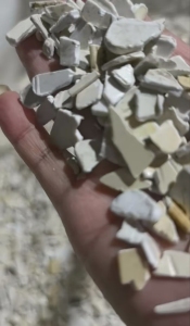 出售灰白空调PS破碎料