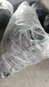 长期出售模杯厂下来的肤色跟黑色的海绵下脚料，海绵废料，海绵边角料