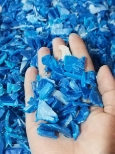 长期出售大蓝桶破碎料，全漂