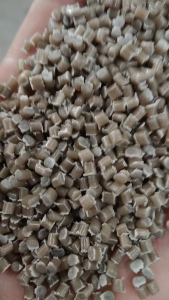 长期出售二白颗粒，目数两张100目，一张80目，现货12吨左右，月供量50吨左右