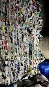 长期出售PE干造快递袋，现货一挂车