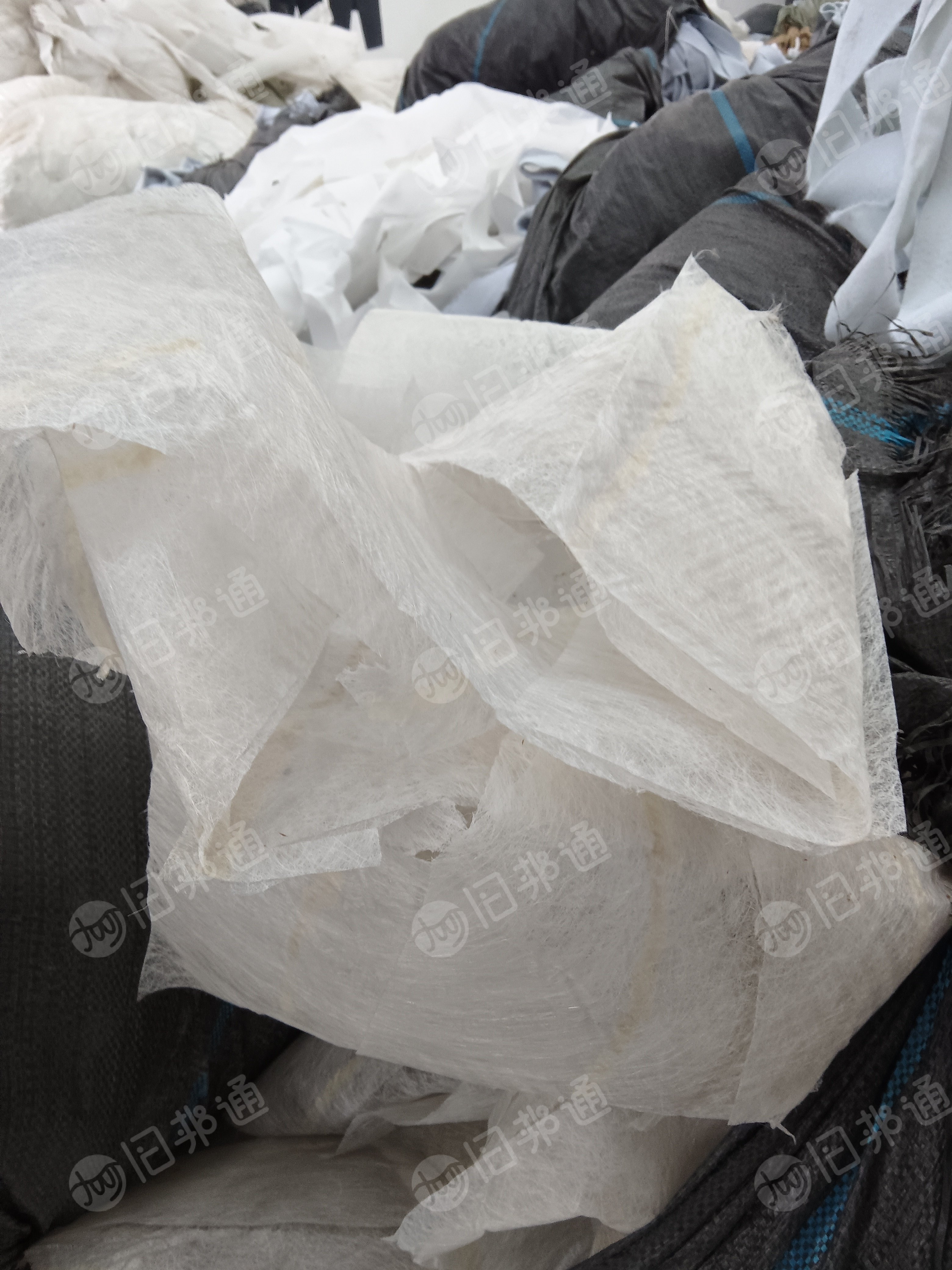 出售无纺布和土工布的边角料,无纺布边角料,土工布边角料