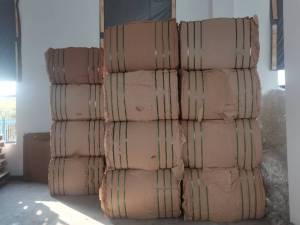 长期出售本色光伏纸废料