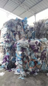 大量出售纯pp无纺布，无纺布边角料，pp无纺布废料，现货40吨左右，无水份