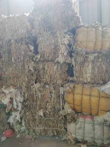 出售二级白膜，现在100多吨