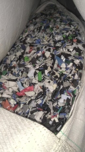 出售涂料桶破碎料，花、无字、有字的都有