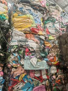 出售PP童车压块，花工丙压块，现货够车