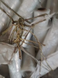 出售高压刀口料、高压卷膜，现货10吨左右