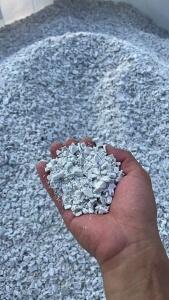 出售水果筐破碎料，现货20吨左右