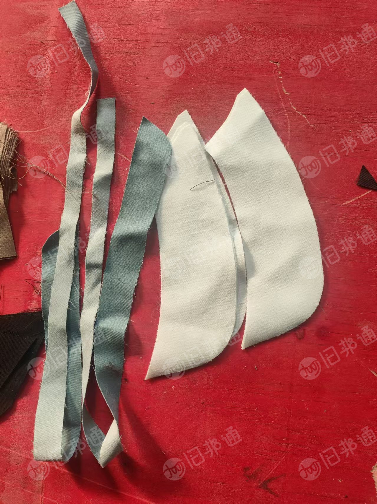 出售涤氨碎布,涤氨边角料,涤氨废布,现货十几吨