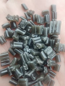 出售丙纶颗粒，PP过滤布颗粒，注塑拉丝都可以