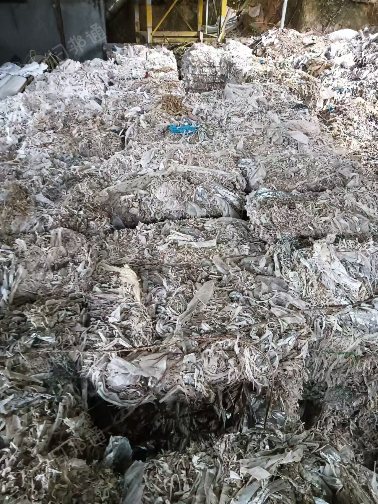 出售牛皮纸袋洗出来的塑料膜,大多数是pe高压膜