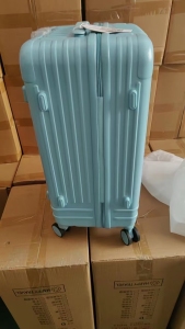 出售库存密码箱，拉杆箱，货在广东东莞