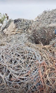 出售用过的PET打包绳废料，现货300吨左右