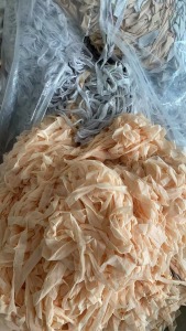 长期出售锦纶废布,弹力锦纶废布,锦纶边角料,现货90吨左右,厂在广东汕头
