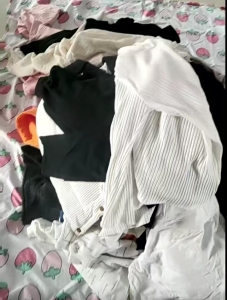 长期出售旧衣服统货，小区货，每月有10吨左右，货在河北承德市