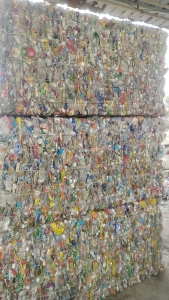 长期出售PET瓶砖，未脱标的，月供100吨左右