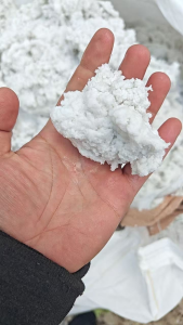 厂家出售玻璃废棉，每天4-5吨，含大量的二氧化硅，可提炼的