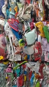 长期出售花丙压块，够9.6车，黑丙压块，现货3吨左右