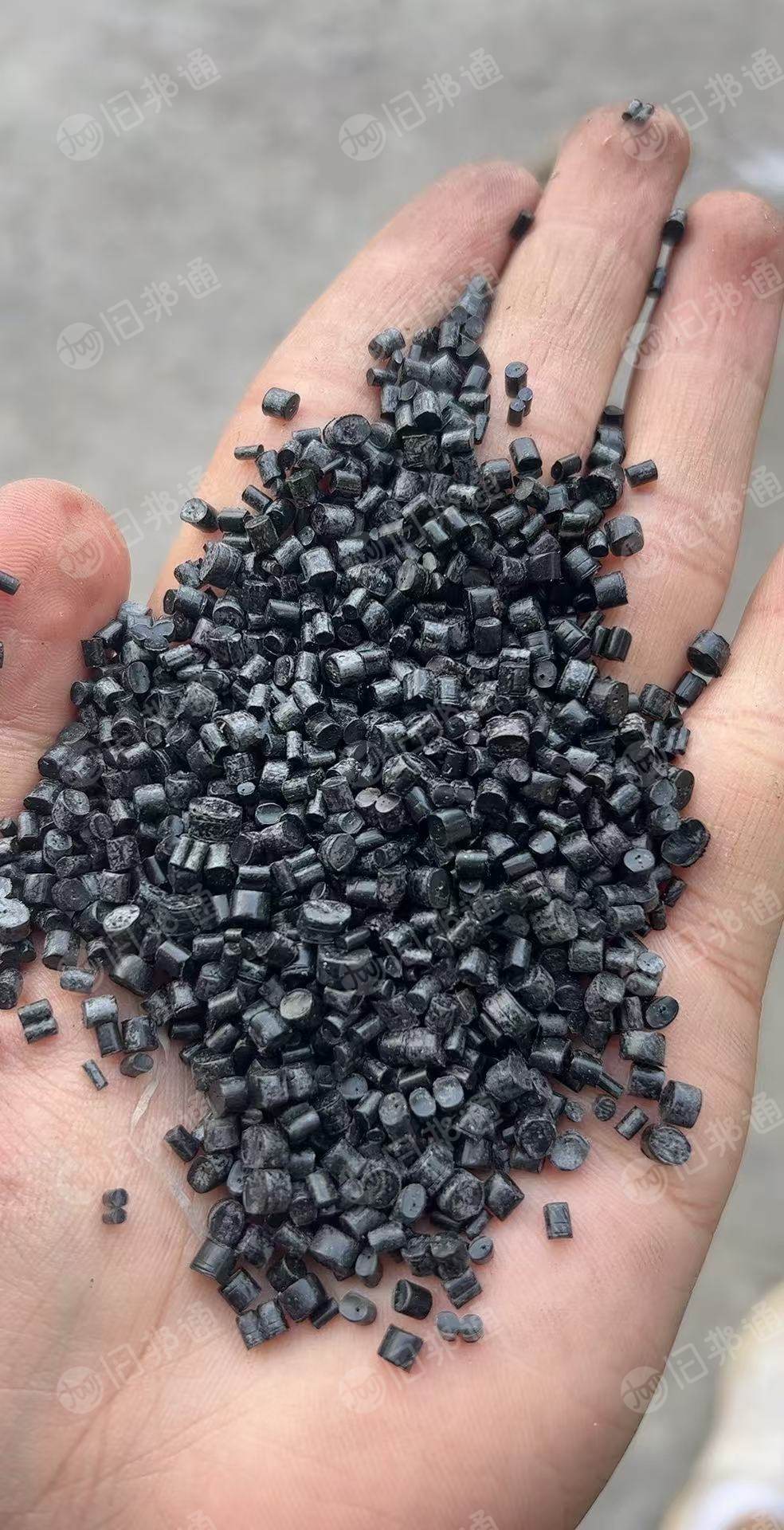出售珍珠棉颗粒,红、黑、白三色都有,过80目筛网