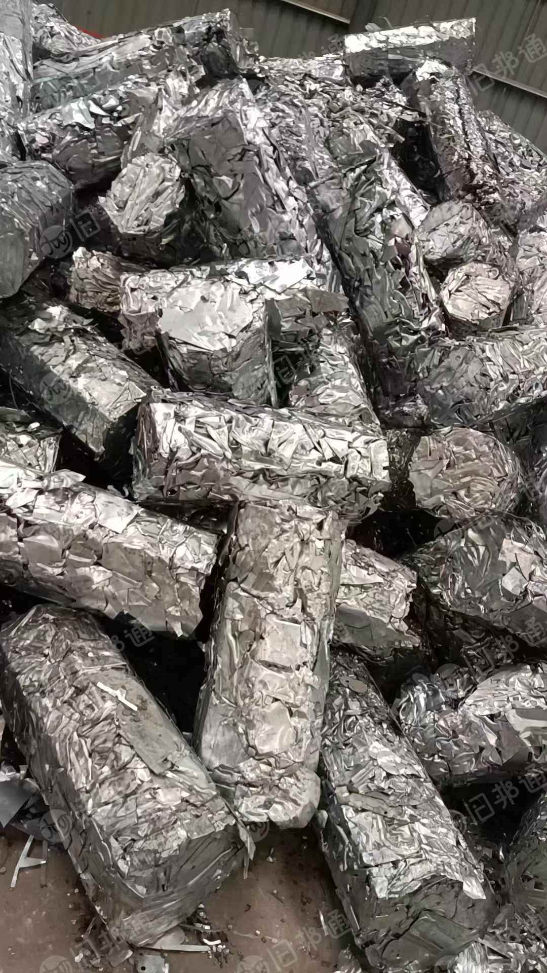 长期出售冷板压块、镀锌压块,大量现货