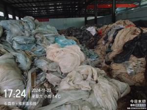 长期出售各种杂膜，大棚膜，地膜等，现货够车