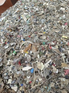 出售机壳料静电分选出来的杂料