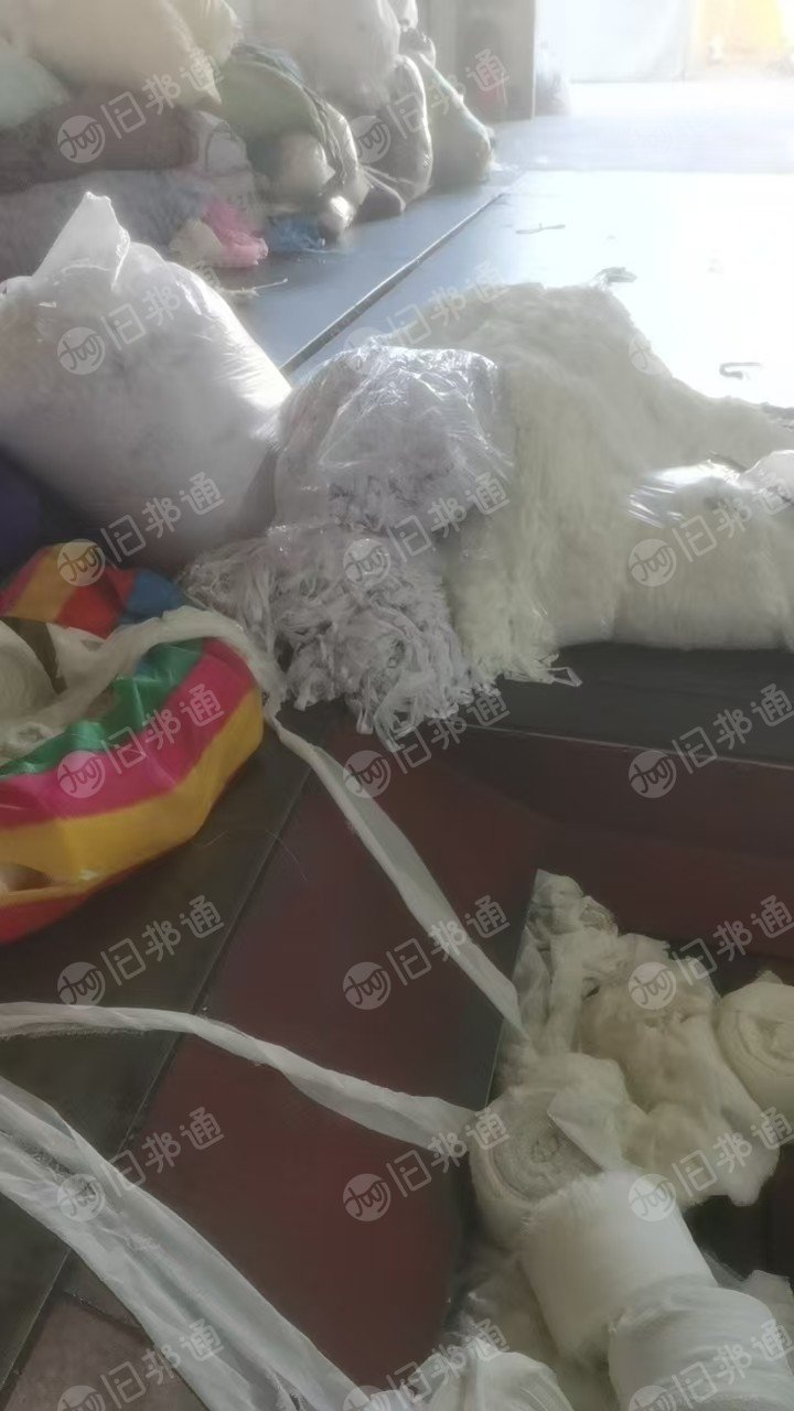 长期出售白色的氨纶废布，氨纶边角料，氨纶碎布，现货四五吨