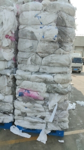 出售PE电池隔离膜，单涂层膜，现货3挂车